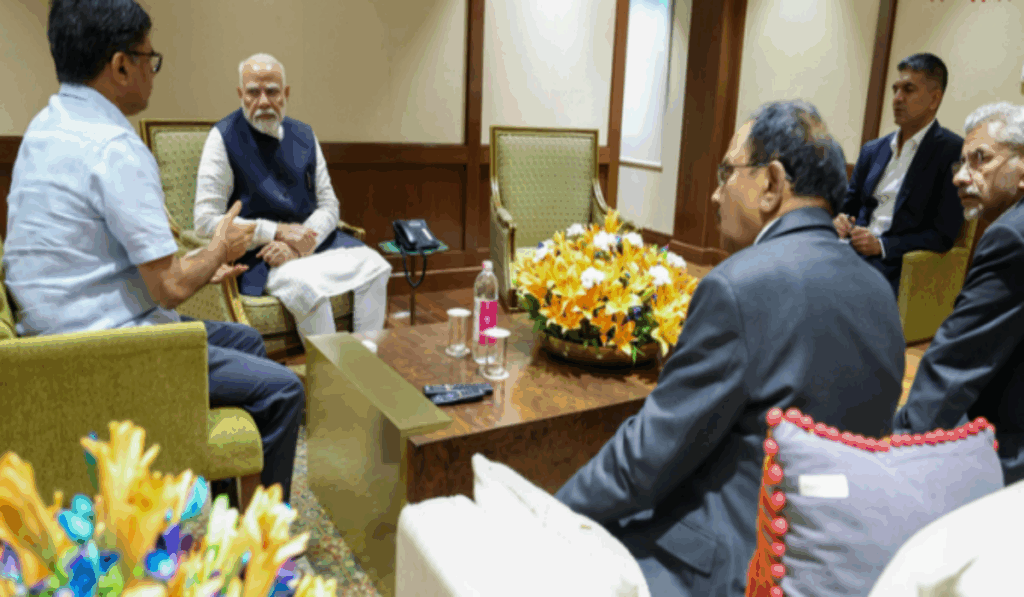 1400569 PM Modi Meeting