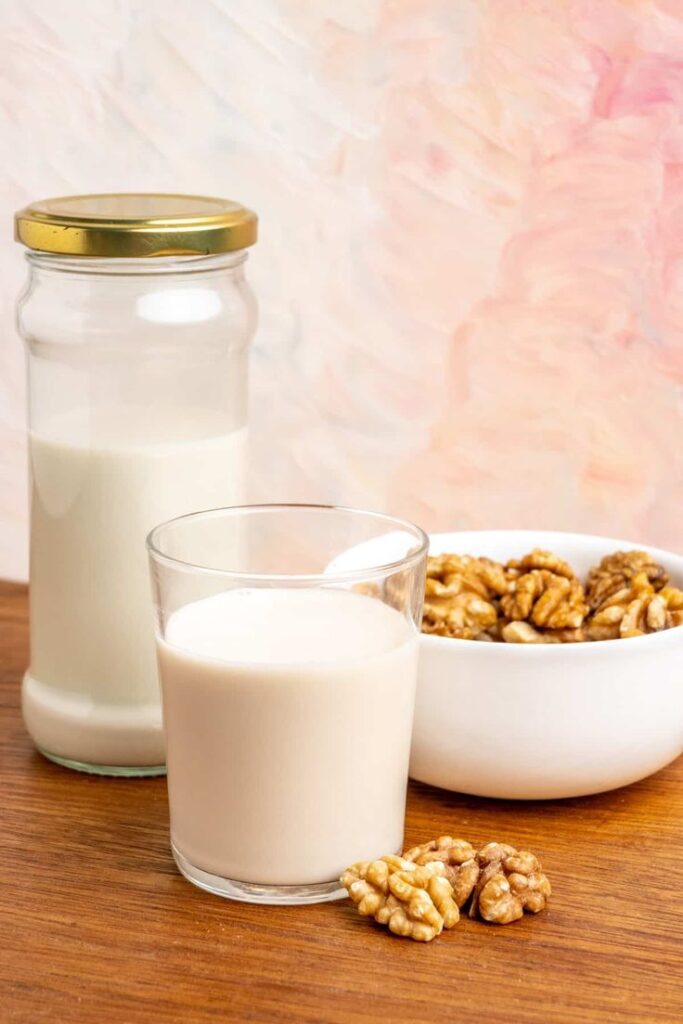 1400593 walnuts to milk