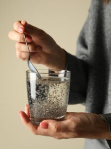 Basil Seeds Benefits: स्वास्थ्य के लिए क्यों फायदेमंद है सब्जा सीड्स? जानें