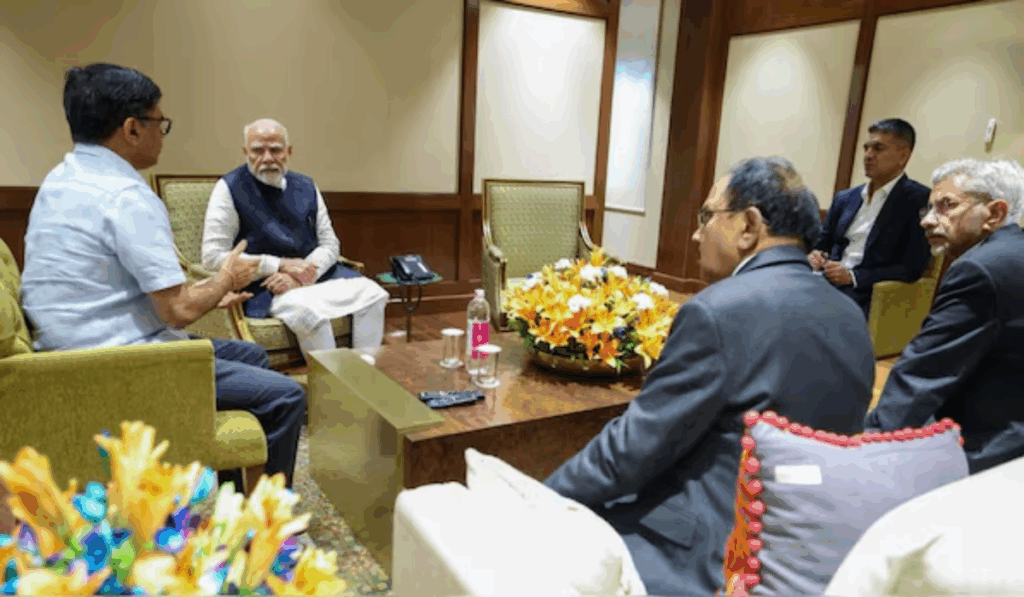 1401408 PM Modi Meeting 1