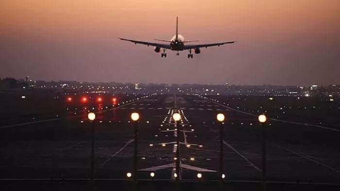 1401649 08052025 indiaairport23933861m
