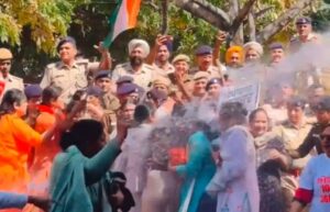 महिला कांग्रेस ने चंडीगढ़ में किया मान सरकार के खिलाफ प्रदर्शन