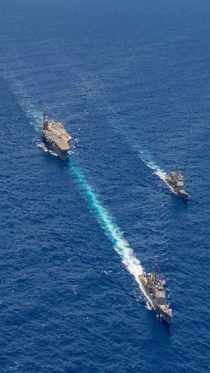 1402217 US Seventh Fleet