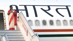 राष्ट्रपति द्रौपदी मुर्मू Vatican City रवाना, Pope Francis के अंतिम संस्कार में होंगी शामिल
