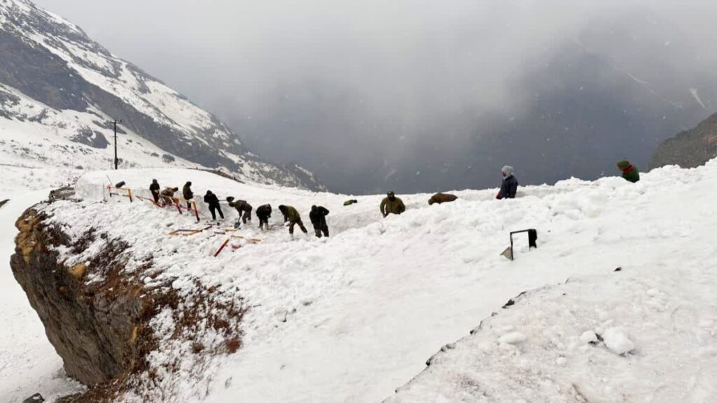 1402328 1200 675 21362219 thumbnail 16x9 hemkundsahib