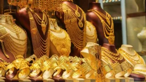 Gold Rate Today: सोने-चांदी के भाव में उतार-चढ़ाव, चांदी 1 लाख के पार, जानें आज का भाव
