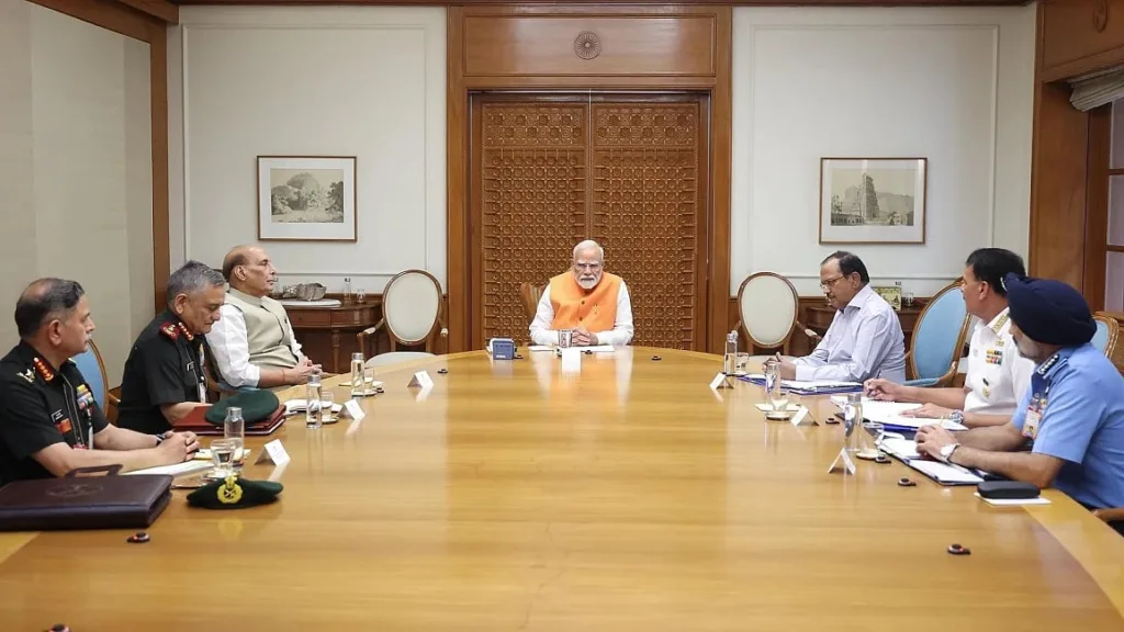 1403388 navjivanindia2025 04 29kumvws7uPM Modi High Level Meeting