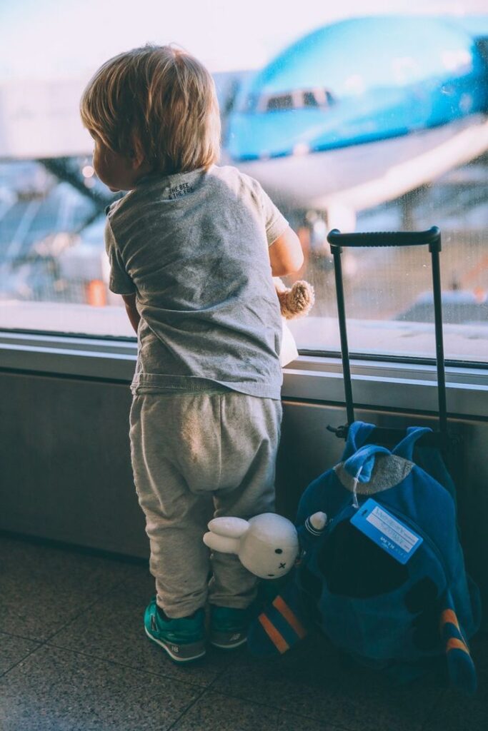 1403500 travel with kids