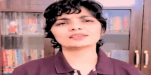 नेहा सिंह राठौर के खिलाफ कानूनी कार्रवाई के बाद मुस्लिम मंत्री की आई प्रतिक्रिया