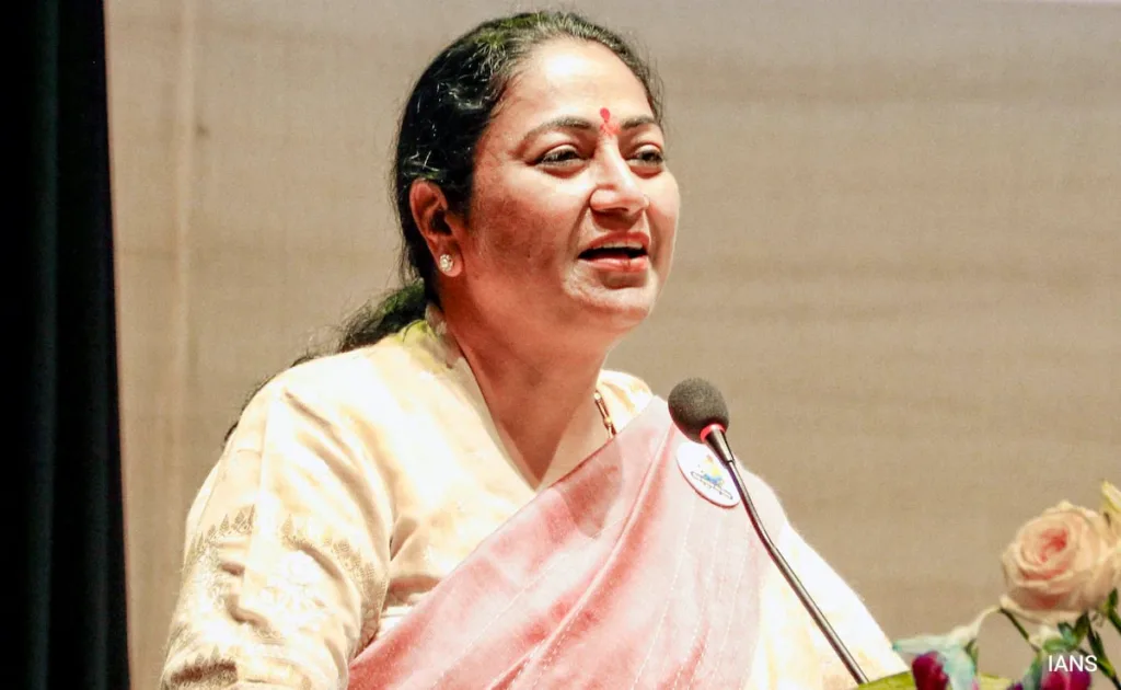 1404562 4c35cklorekha gupta625x30011April25