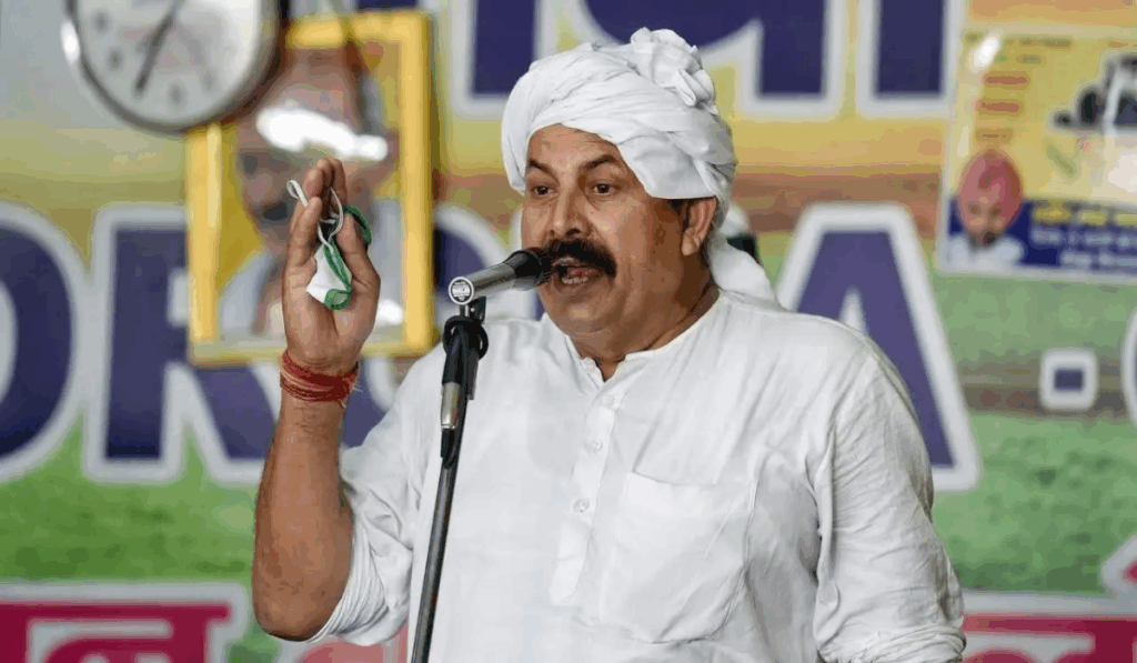 1404703 Naresh Tikait