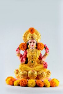 Akshaya Tritiya 2025: अक्षय तृतीया  के दिन जरूर करें ये वास्तु उपाय, घर में आएगी सुख-समृद्धि