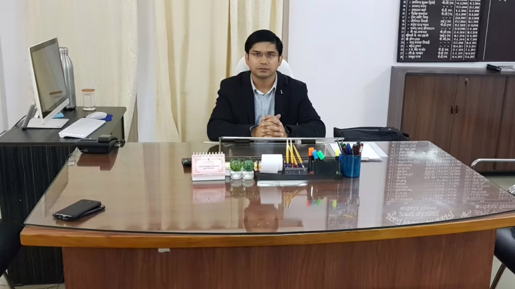 1407137 7141369 rajender pensiya 3