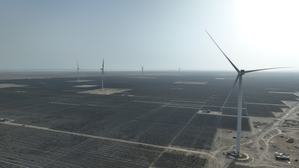 Adani Green ने Gujrat में शुरू किया 212.5 मेगावाट का सोलर पावर प्लांट