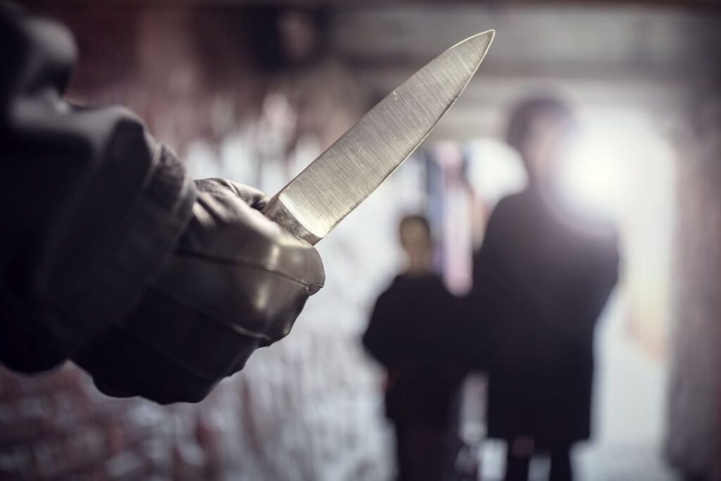1407561 knife 1