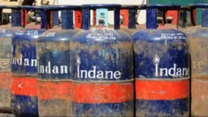 LPG Cylinder Price: 41 रुपये सस्ता हुआ LPG Cylinder, आज से लागू होगी नई दरें