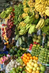 दुनिया में सबसे ज्यादा कौन सा फल खाया जाता है?