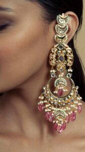 दिवाली पर Ethnic के साथ स्टाइल करें ये खूबसूरत Earrings