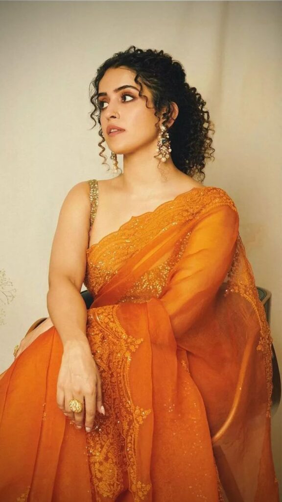 1409201 Sanya Malhotra Latest Saree 10
