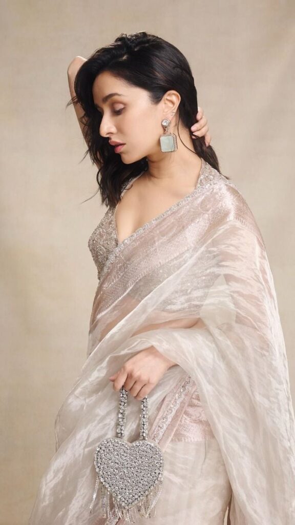 1409545 Shraddha Kapoor Saree 7