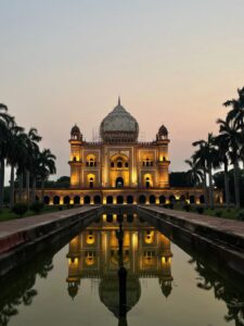 Tombs to Visit in India: भारत के मुगल इतिहास को बयान करते हैं ये 8 मकबरे