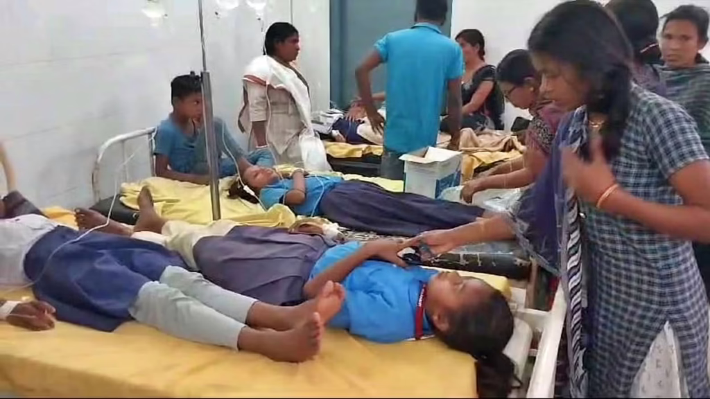 1409705 nalanda news 80 children fall ill after eating egg and rice in mid day meal admitted to hospitalb906f7426ad11e4cbfc08bc8751895a6