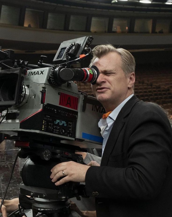 1409769 Christopher Nolan