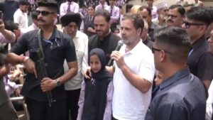 ‘आई लव यू, सब जल्दी ठीक होगा…’,  जम्मू-कश्मीर में PAK गोलीबारी से पीड़ित बच्चों से मिले राहुल गांधी