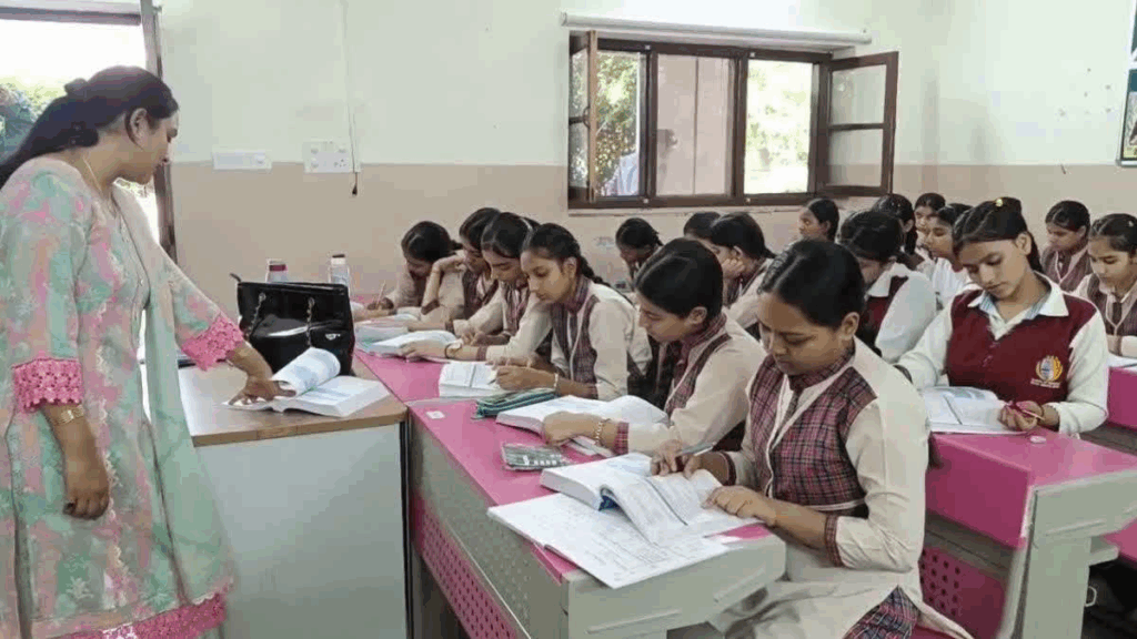 1444698 Punjab School