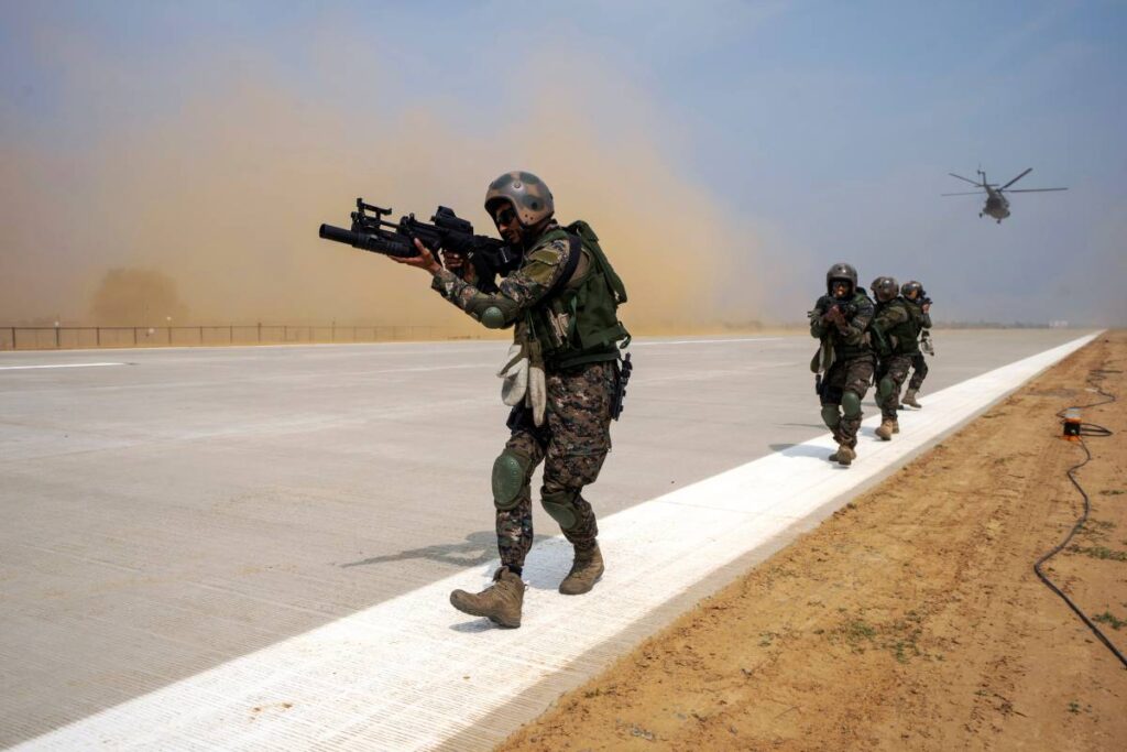 1446803 Indian Army vs Pakistan Army 5