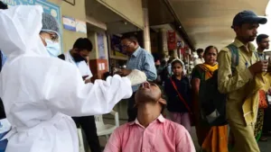 Noida में कोरोना के 14 नए मामले, स्वास्थ्य विभाग ने बढ़ाई सतर्कता