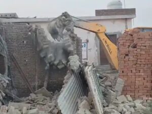 गुलफाम सिंह हत्याकांड: आरोपियों के अवैध कब्जे पर चला बुलडोजर