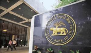 Good News: RBI ने घटाया रेपो रेट, जानें अब कितना भरना होगा ब्याज