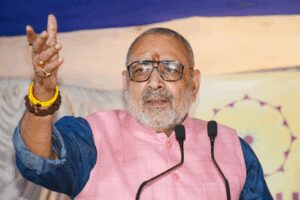 ‘सबूत चाहिए तो पाकिस्तान जाएं…’, टुकड़े-टुकड़े गैंग पर गिरिराज सिंह का हमला