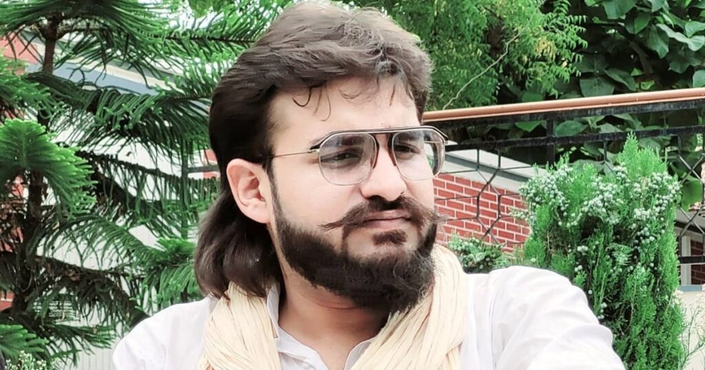 1447802 Abbas Ansari