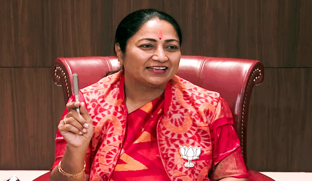 1448033 CM Rekha Gupta