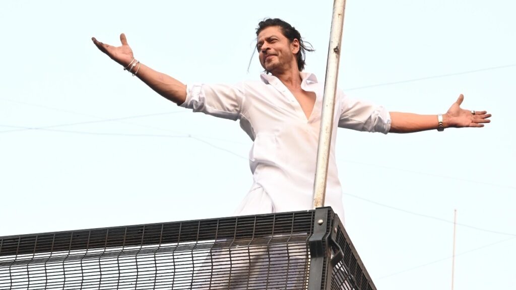 1448375 shah rukh khan 3