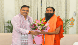 CM भजनलाल शर्मा ने जयपुर में योग गुरु बाबा रामदेव से मुलाकात की