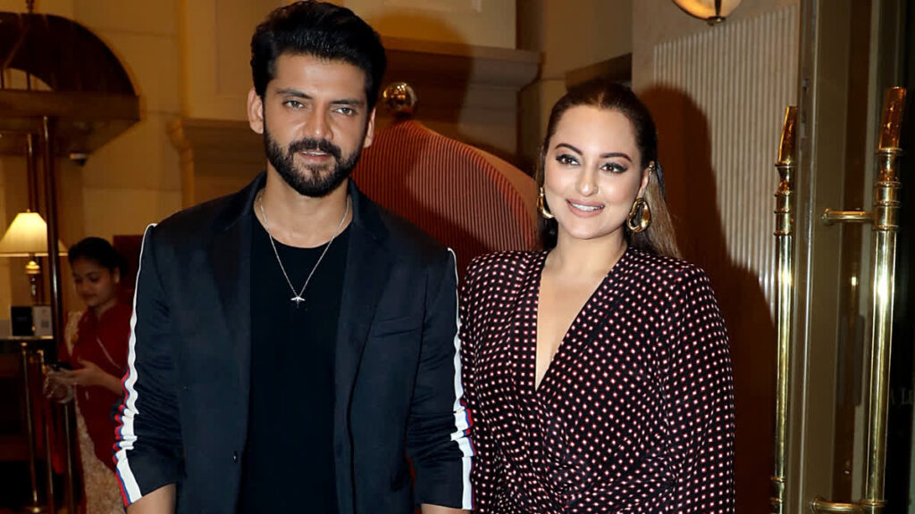 1448723 sonakshi sinha 1