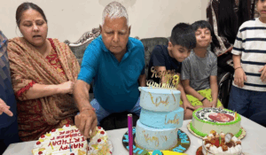 लालू यादव मना रहे अपना 78वां जन्मदिन, पढ़ें उन पर बने मजेदार चुटकुले