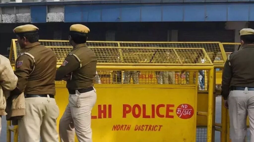 1450146 Delhi Police