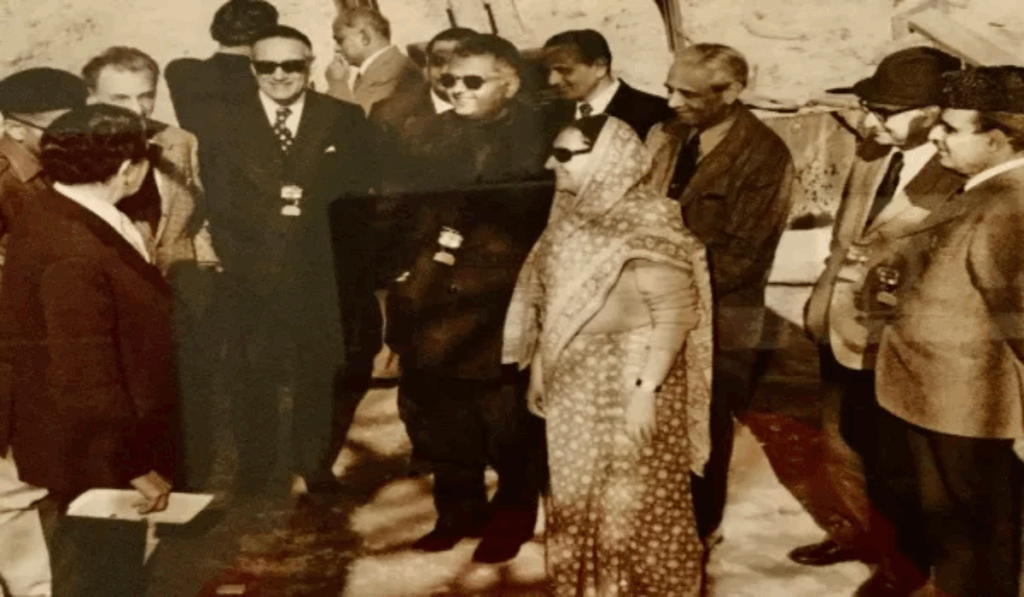 1450227 Indira Gandhi 1