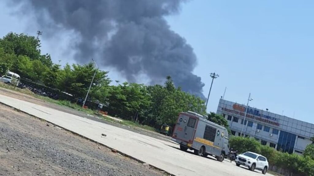 1450870 Plane Crash In Ahmedabad 1
