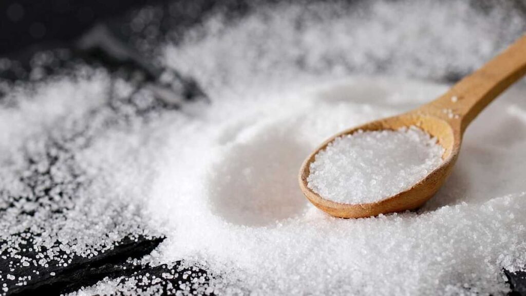 1454078 5 amazing uses of salt