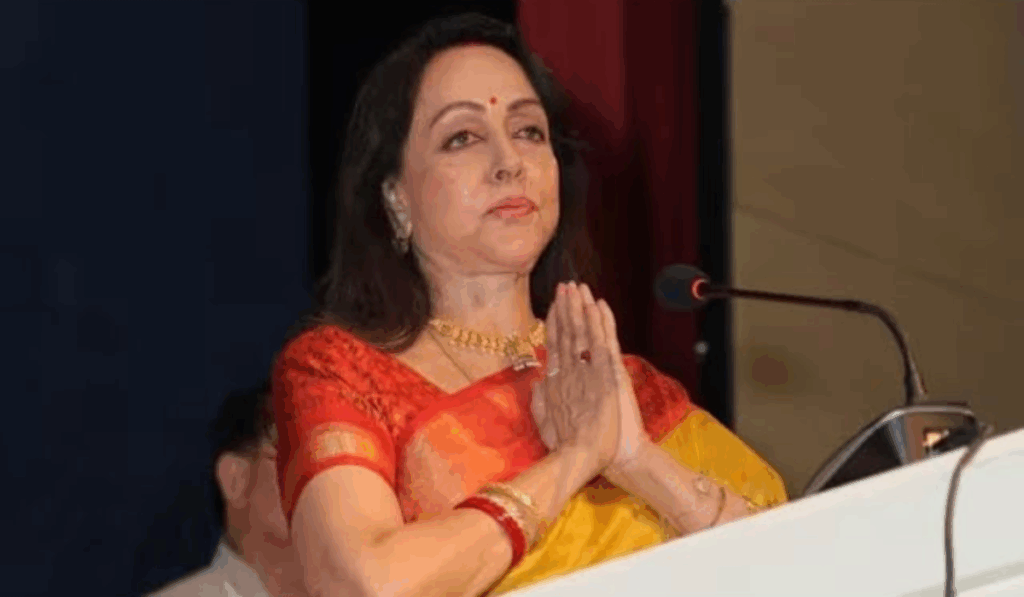 1455215 Hema Malini