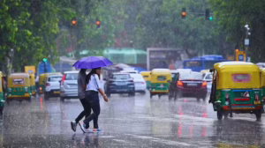 Delhi-NCR में मौसम हुआ सुहाना, 19 जून के लिए येलो अलर्ट