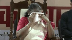 बर्थडे पर रोने लगीं राष्ट्रपति Draupadi Murmu, वीडियो Viral