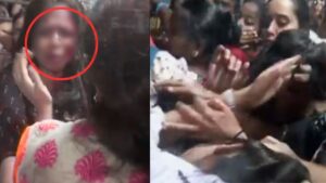 हे राम मुंबई लोकल ट्रेन या युद्ध का अखाड़ा! एक महिला ने दूसरी का सिर फाड़ा
