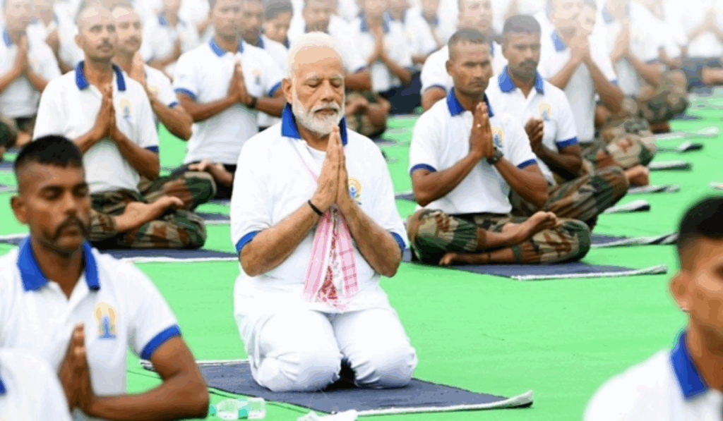 1457764 PM Modi in Vishakhapatnam
