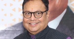 चचा ट्रम्प का आदेश ही सर्वोच्च है…!